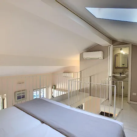 Nestor&jeeves - Le Duplex - - Very Close Sea