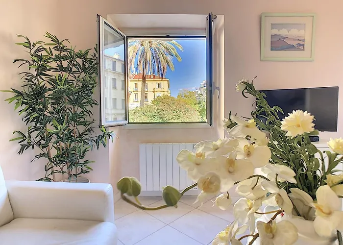 Nestor&jeeves - Le Duplex - - Very Close Sea * نيس